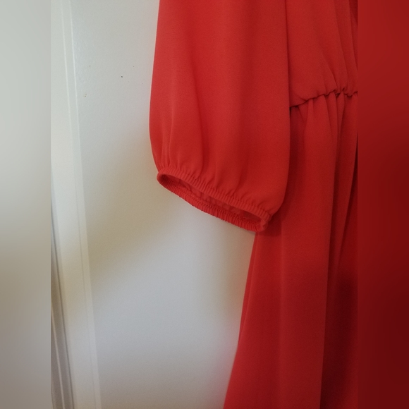 Cute coral Dress - Picture 3 of 7